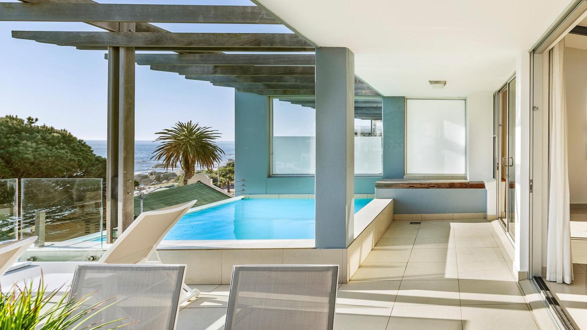 Blue Views Penthouse Beachfront Apartment With Pool Кейптаун Екстериор снимка