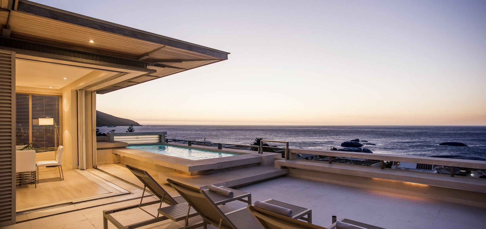 Blue Views Penthouse Beachfront Apartment With Pool Кейптаун Екстериор снимка